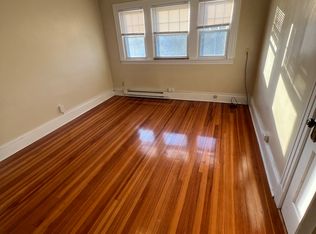 78 Lancaster Rd FLOOR 3, West Hartford, CT 06119