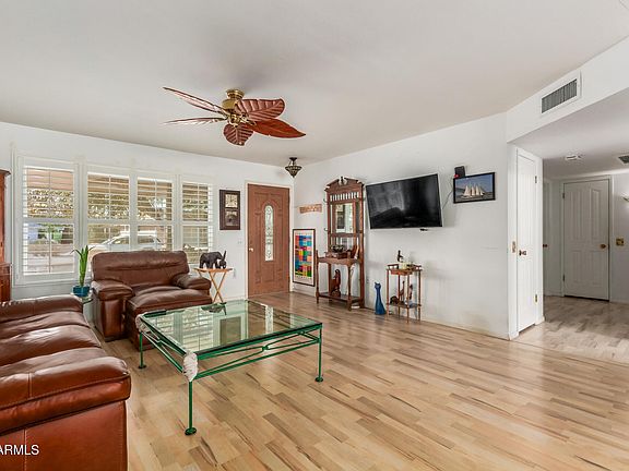 4th image of 18823 N 132ND Avenue