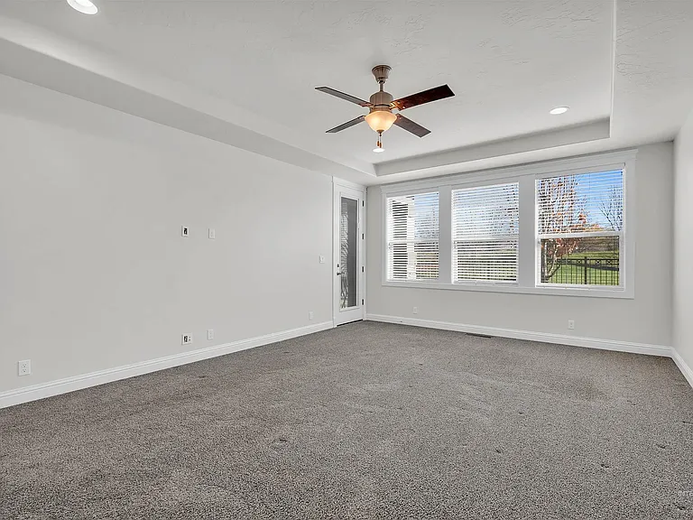 3258 S Arctic Fox Ave — Photo 6