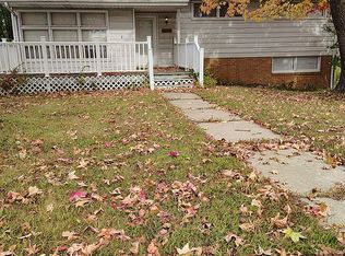 1019 E Cherry St, Troy, MO 63379
