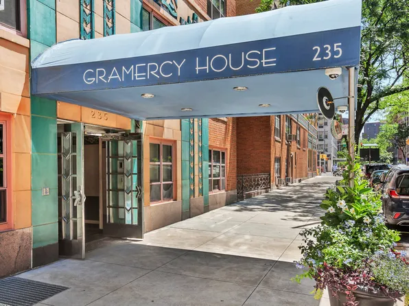 235 East 22nd Street image 8 of 14