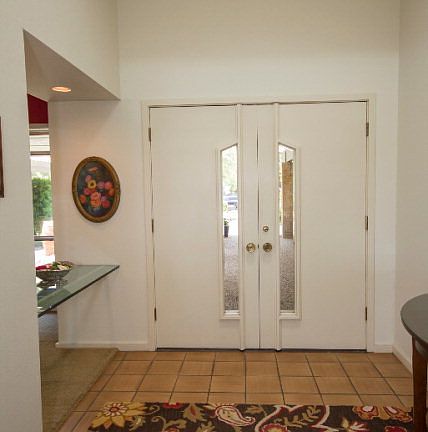 4th image of 286 El Camino Real St