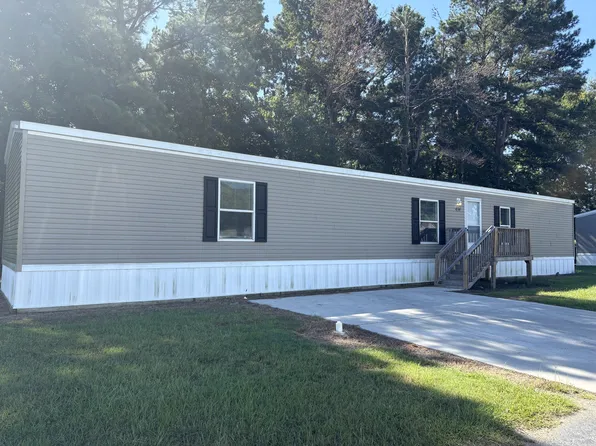 414 Chloe Cir, Timmonsville, SC 29161