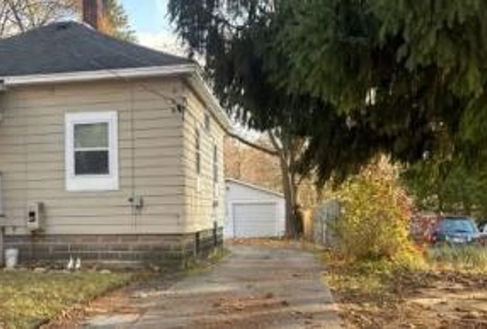 120 Copier St, Cadillac, MI 49601 Zillow