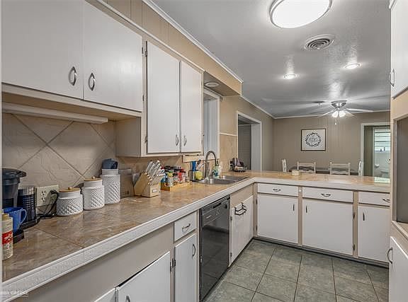 4th image of 111 General Beauregard Dr