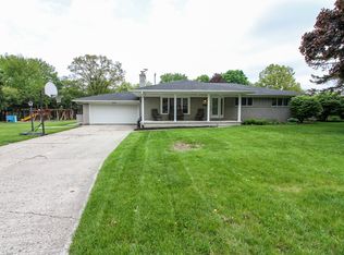 38250 Shana Dr, Clinton Township, MI