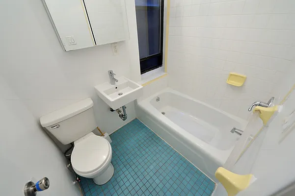 Rented by Aether Property Group | media 18