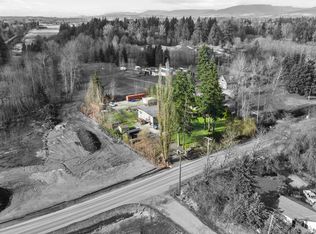 9729 216th St, Langley, BC V1M 3J1