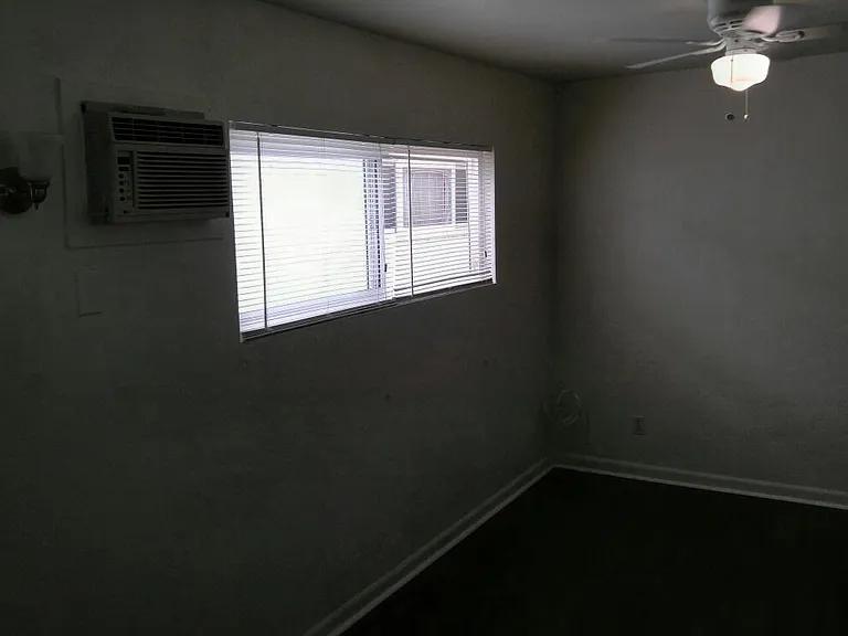 5042 W Point Loma Blvd #2 — Photo 7