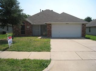 3332 Tommy Watkins Dr, Haltom City, TX 76117