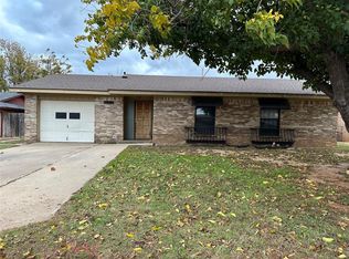 1216 Inis St, Altus, OK 73521