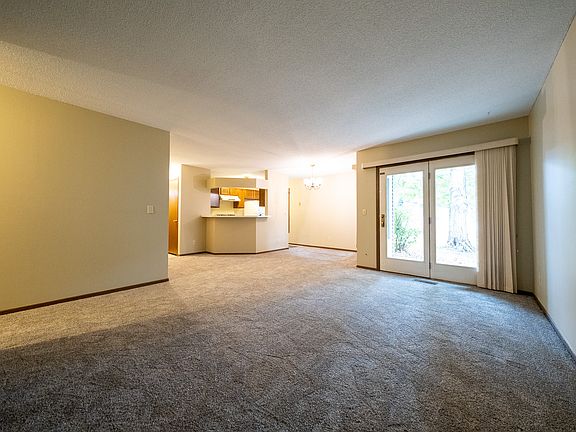 4th image of 7451 W 110th St