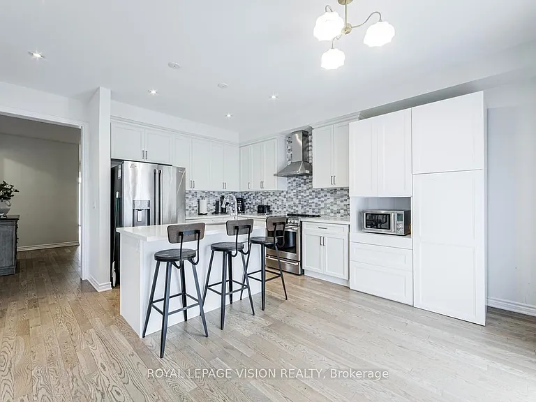 33 Bremner St #MAIN — Photo 20