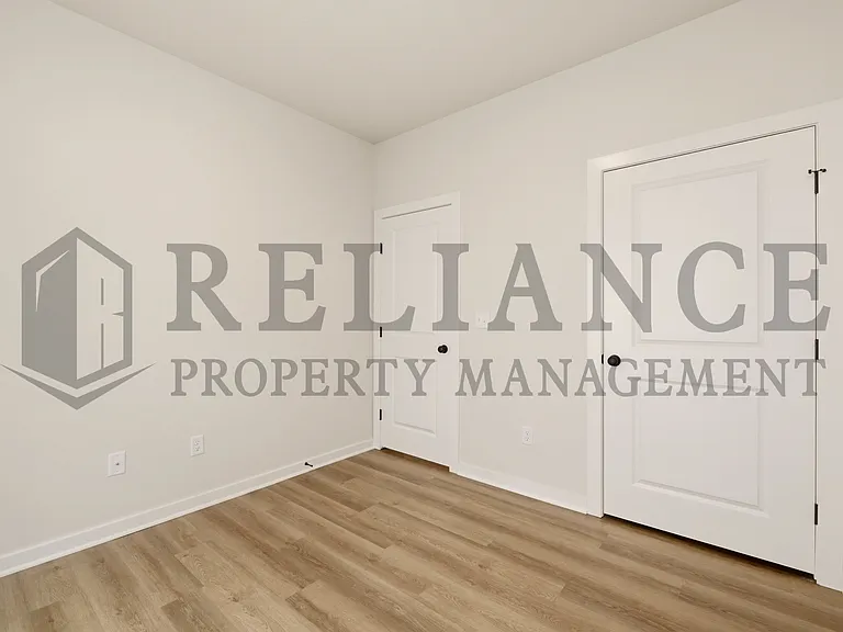 150 N Gowen St — Photo 31