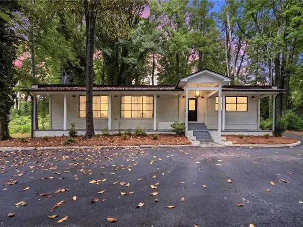 3304 New Walkertown Rd, Winston Salem, NC 27105