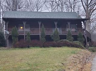 5896 Virginia Ave #34, Hurricane, WV 25526