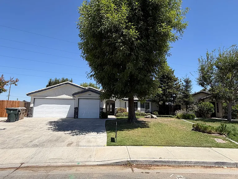 5800 Potenza Ln — Photo 4