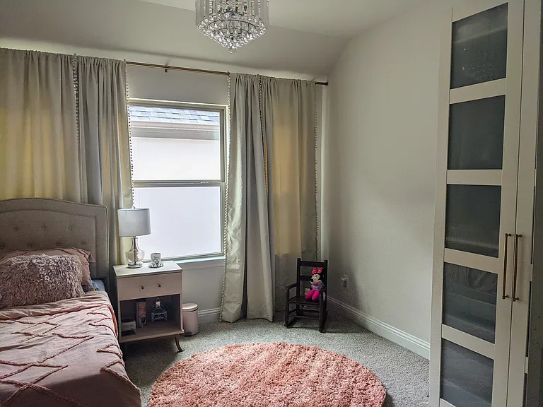 6869 Colonnade Dr — Photo 4