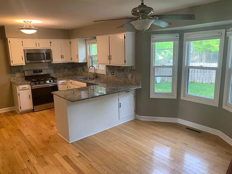1304 Morningstar Ct — Photo 4
