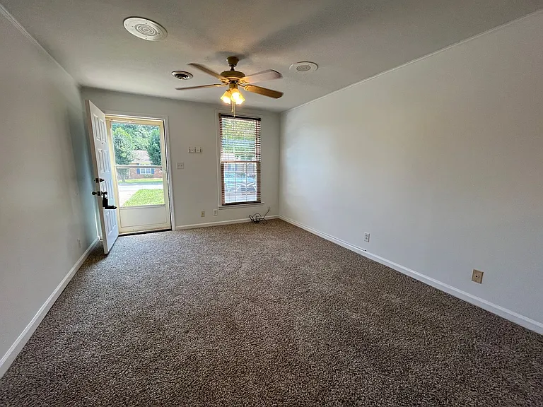 3089 Woody Ln — Photo 5