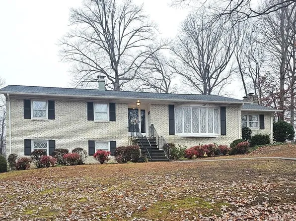 720 Norfolk Pl, Danville, VA 24541