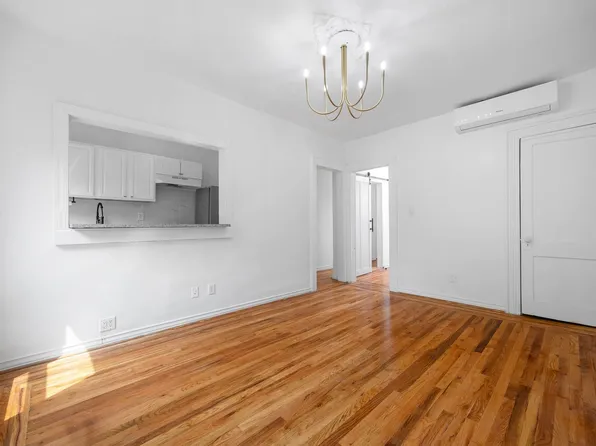 571 Mac Donough Street image 8 of 29