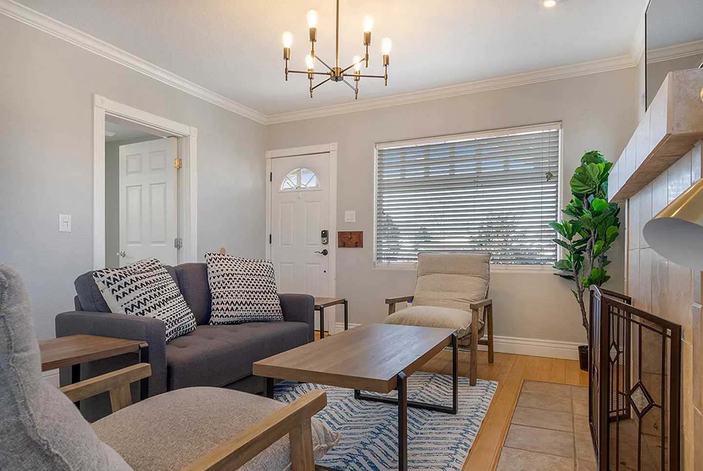 Luxe renovated Berkeley home by Rocky Mtn Lake Park — Photo 3