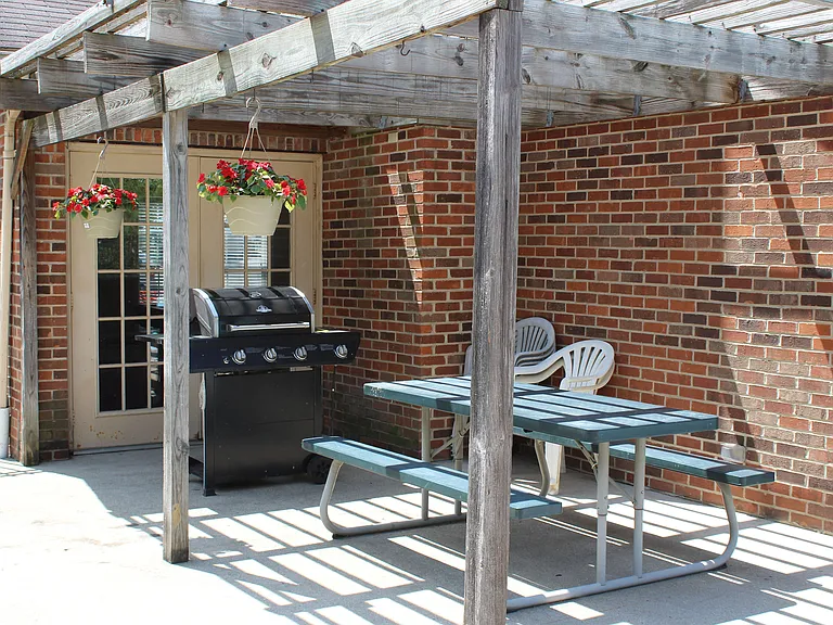 Woodhills Apartments — Photo 48