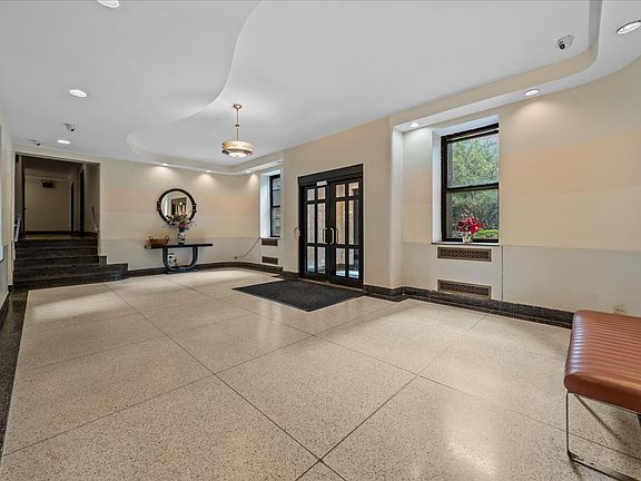 3rd image of 3017 Riverdale Ave APT 2G