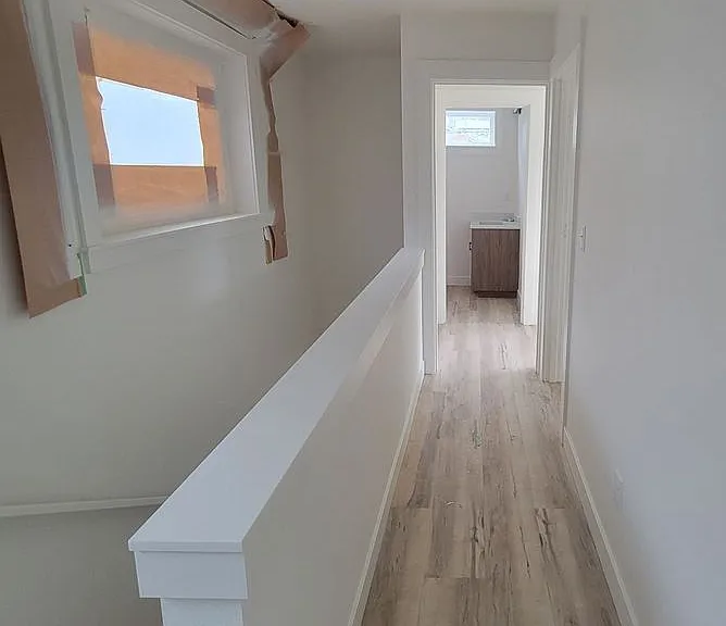 1223-1229 E Laurel St — Photo 26