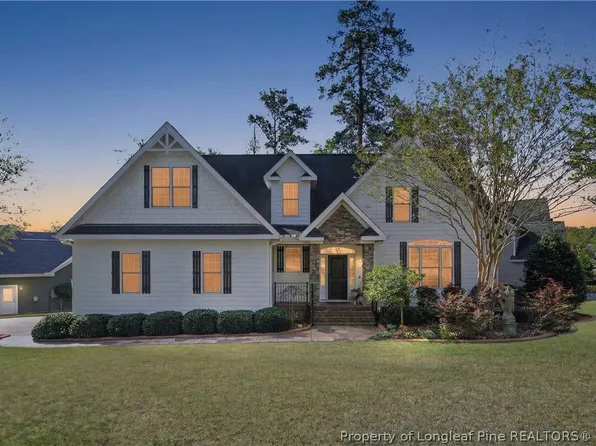 14 Spring Water Ct, Spring Lake, NC 28390