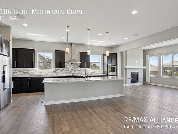 4th image of 3186 Blue Mountain Dr