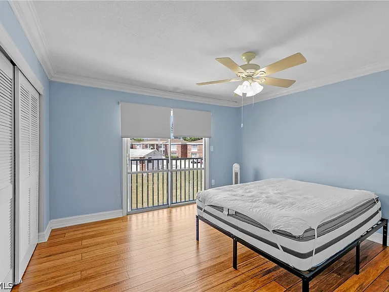 864 Courtington Ln #3 — Photo 13