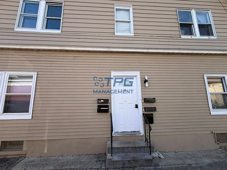 6 Oswald Pl #2 — Photo 7