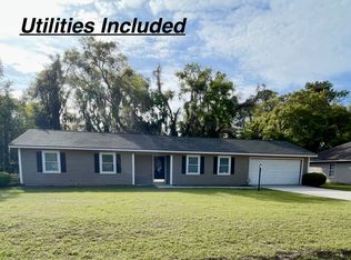 117 Lake View Cir, Brunswick, GA 31525