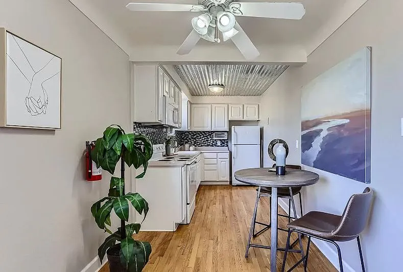 Asbury Place — Photo 3
