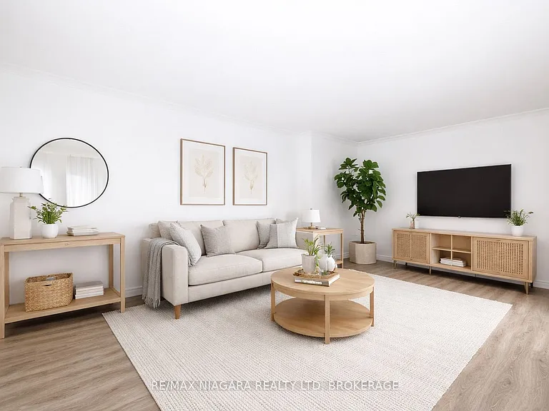 14 Norris Pl #404 — Photo 9