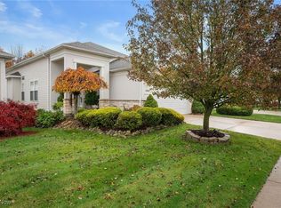 9478 Scottsdale Dr, Broadview Heights, OH 44147