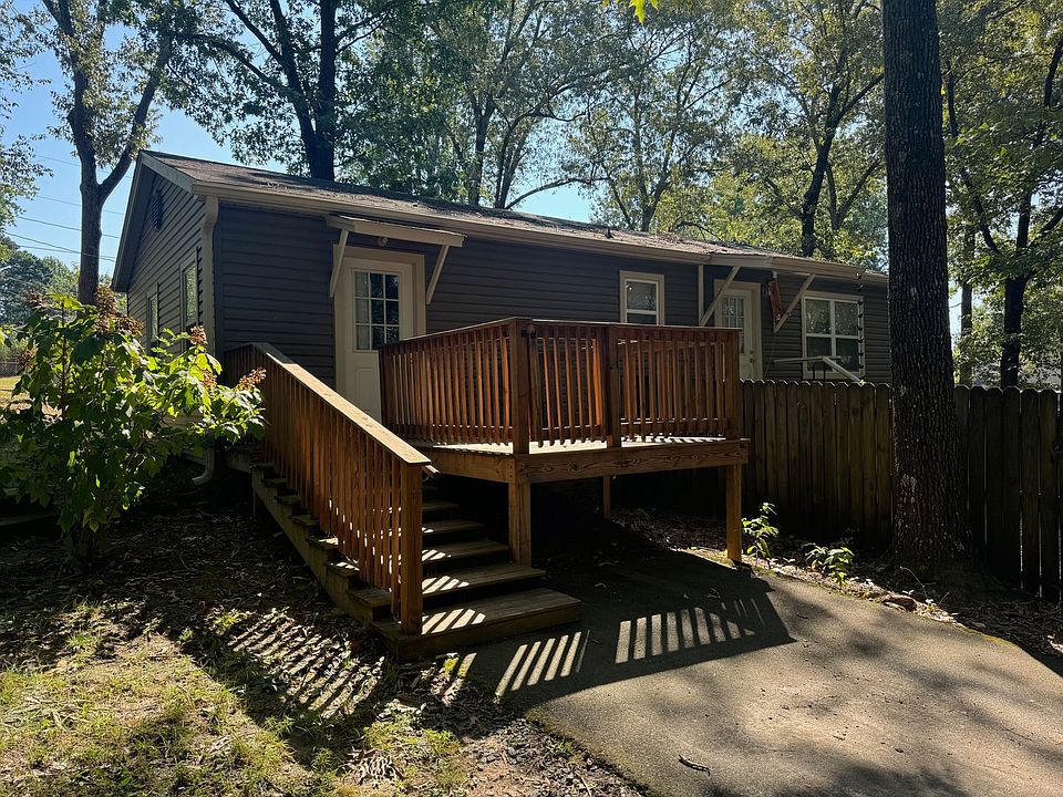 2nd image of 1110 Alcoa Rd