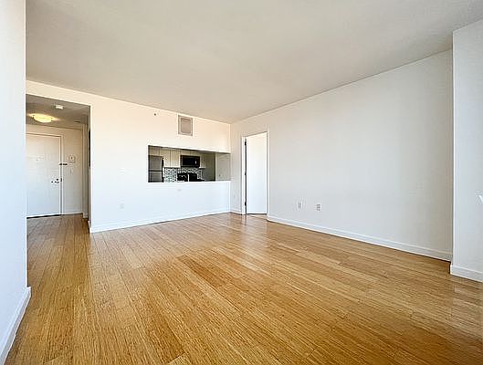 5th image of 310 E 2nd St APT 9L