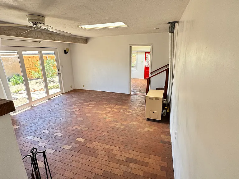 4910C Nicholas Pl — Photo 5