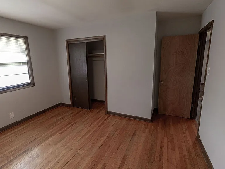 1804 Sylvan Ln — Photo 12