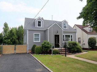 2257 Vauxhall Rd, Union, NJ 07083