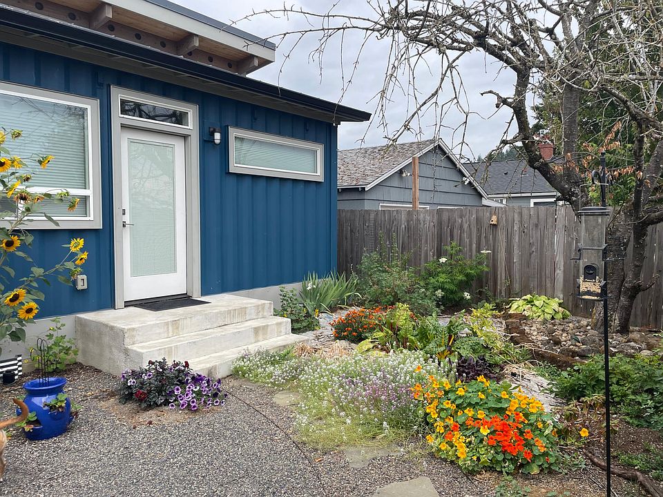 Adorable and private front yard + garden.