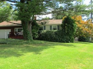 213 Ridgefield Rd, Endicott, NY 13760