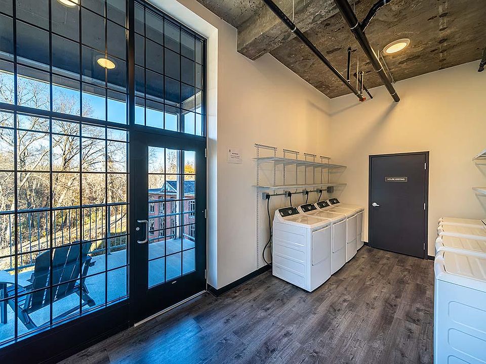 5 Ferry St Easthampton MA Zillow