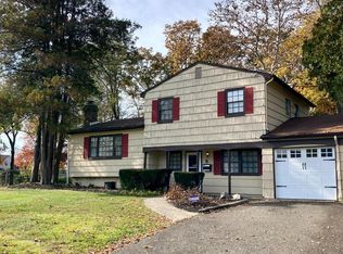 21 Huntington Rd, East Brunswick, NJ 08816