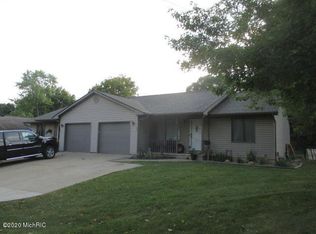 807 809 S Kalamazoo Ave, Marshall, MI 49068