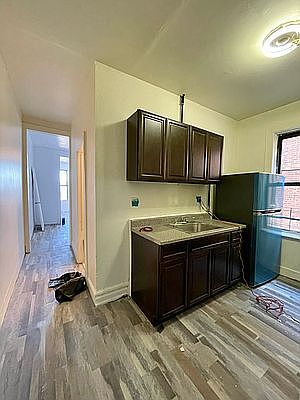 5th image of 38-12 Astoria Blvd S #10