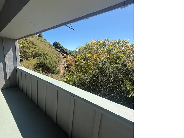 8 Davis Dr #B — Photo 20